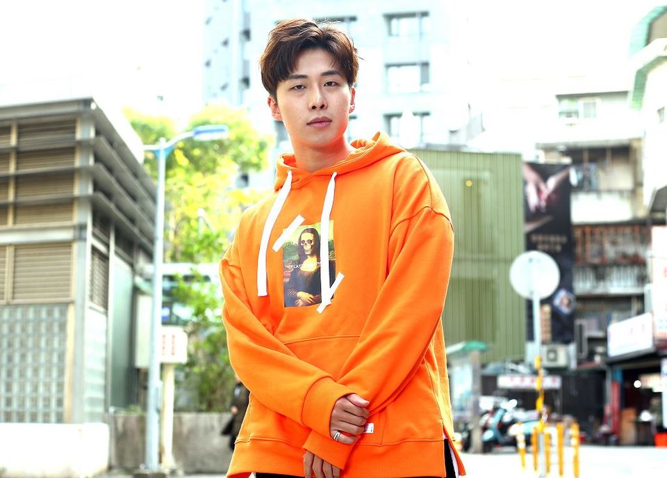 李建軒出道不靠爸媽