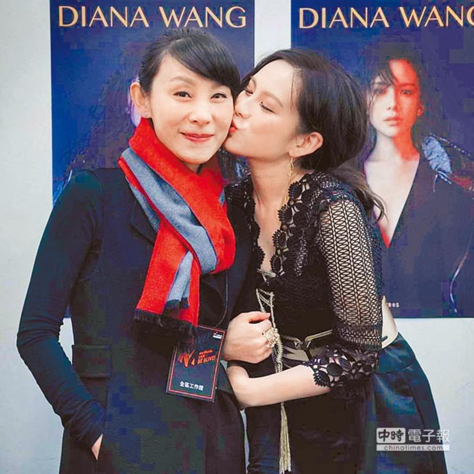 王詩安和媽媽王蕾感情好