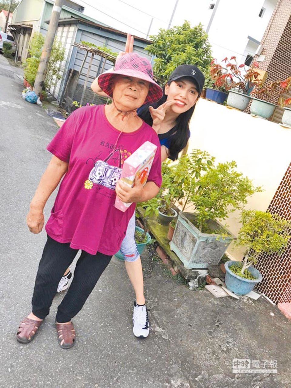 劉奕兒夢想轉彎守護家人之二